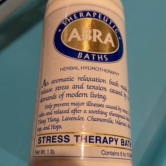 Abra Herbal Therapeutic Bath salts NWOT - Picture 3 of 3
